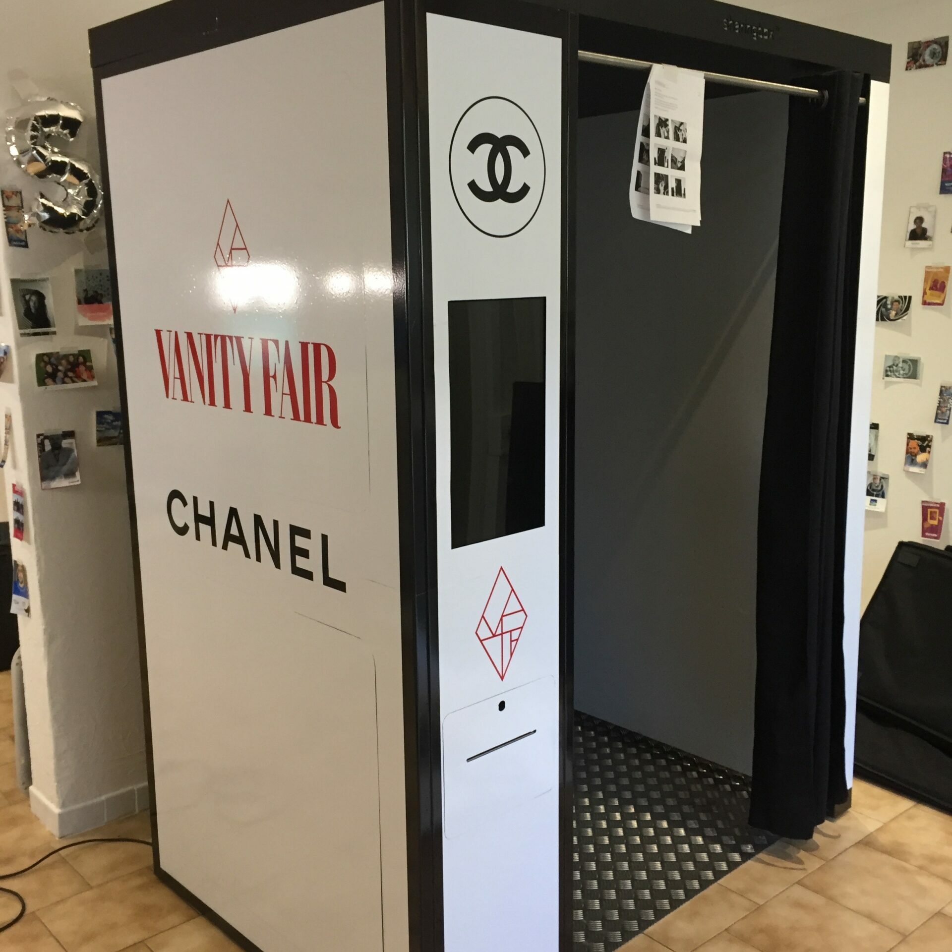 chanel-photobooth-publicite-mege-marketing-communication-visuelle-promotion